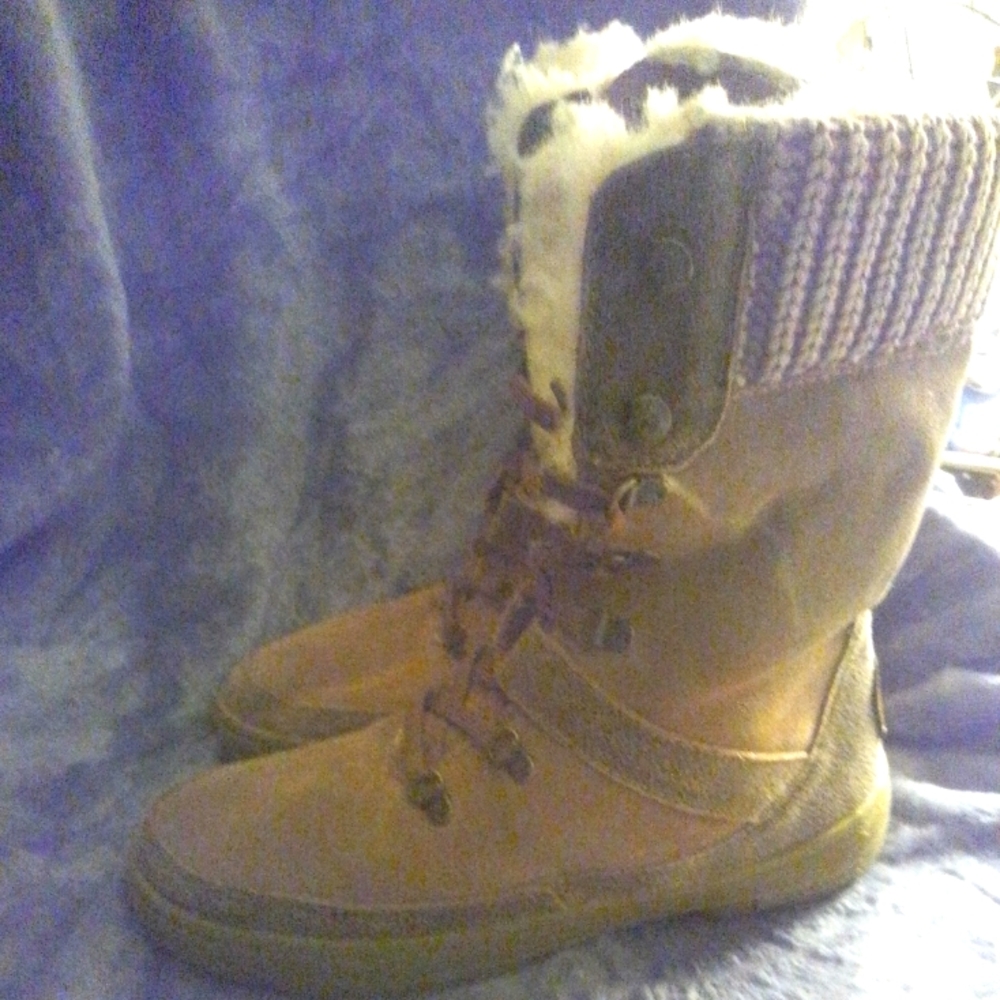 Bear paw boots